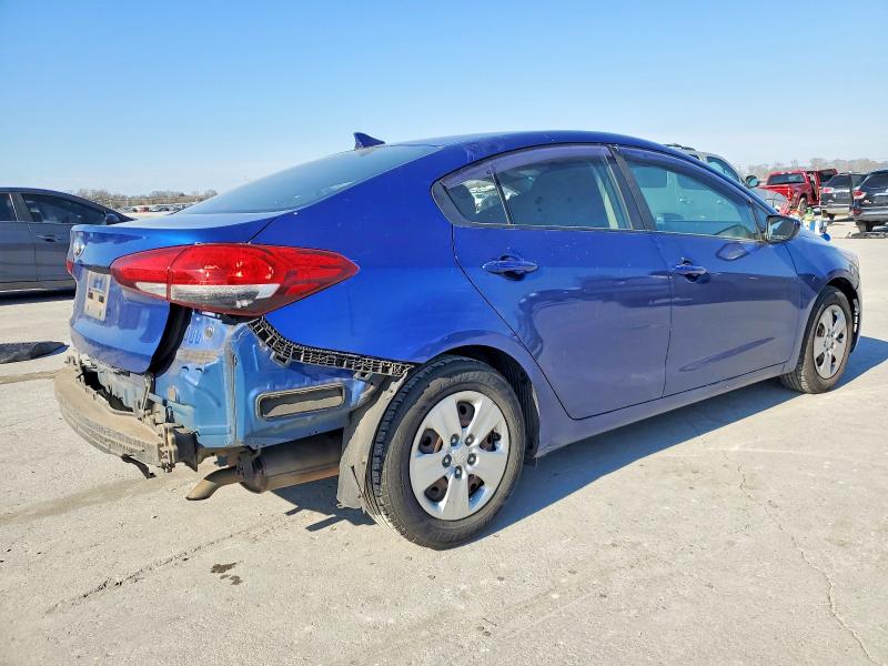 Photo 3 from auction – 2017 KIA FORTE with VIN 3KPFK4A75HE114280