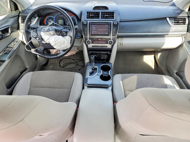 Photo 8 from auction – 2014 TOYOTA CAMRY HYBR with VIN 4T1BD1FK3EU114002