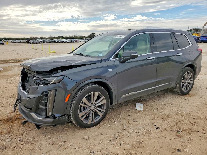 CADILLAC XT6 2021 with VIN 1GYKPCRSXMZ227573 - Photo from auction