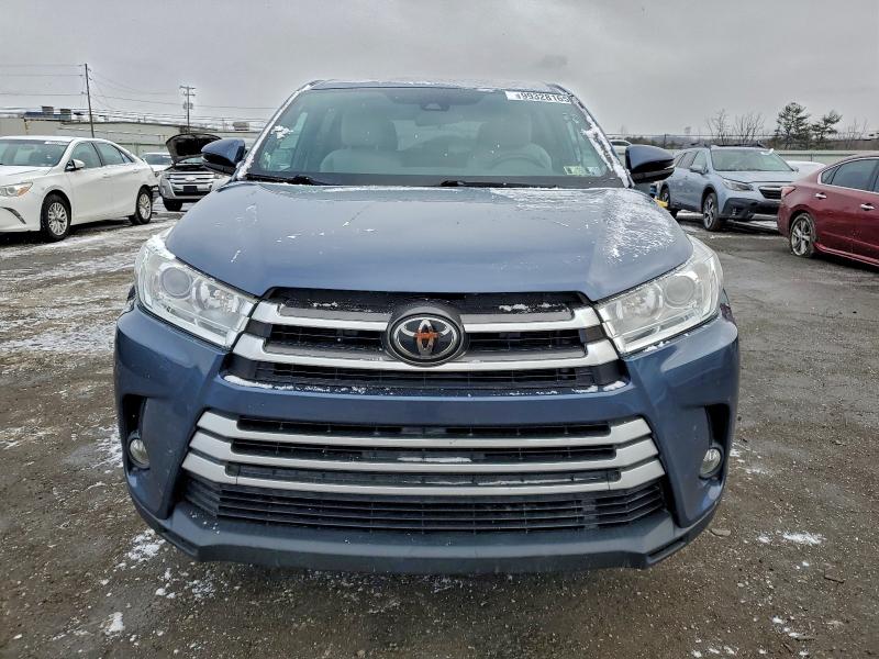 Photo 5 from auction – 2019 TOYOTA HIGHLANDER with VIN 5TDBZRFH7KS728172