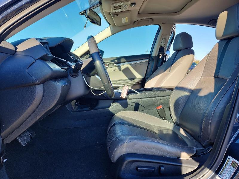 Photo 7 from auction – 2016 HONDA CIVIC EXL with VIN 19XFC1F77GE008853
