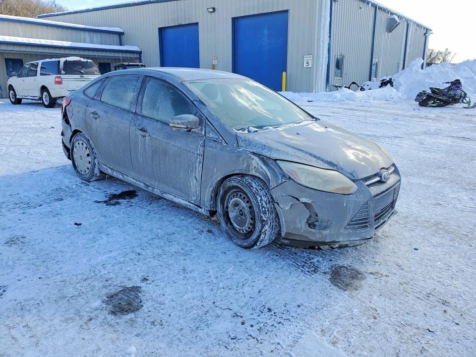 Photo 4 from auction – 2013 FORD FOCUS SE with VIN 1FADP3F24DL250357