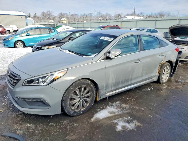 HYUNDAI SONATA SPO 2017 with VIN 5NPE34AF5HH453424 - Photo from auction