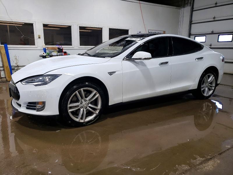 TESLA MODEL S 2015 with VIN 5YJSA1E2XFF108402 - Photo from auction