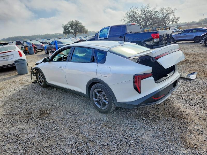 Photo 2 from auction – 2025 KIA K4 LX with VIN 3KPFT4DE6SE091901