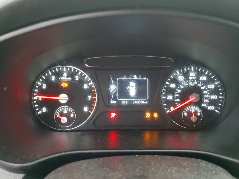 Photo 9 from auction – 2016 KIA SORENTO with VIN 5XYPG4A34GG003319