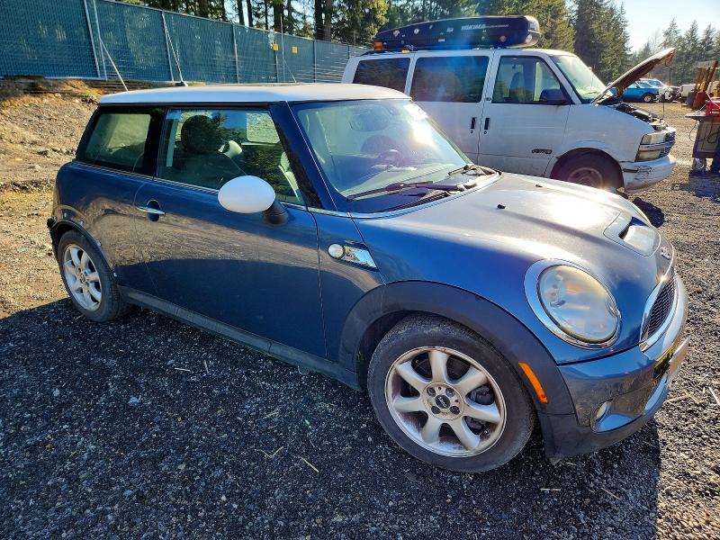 Photo 4 from auction – 2010 MINI COOPER S with VIN WMWMF7C58ATZ71681