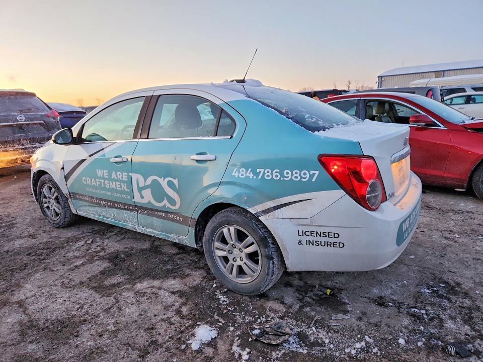 Photo 2 from auction – 2015 CHEVROLET SONIC LT with VIN 1G1JC5SG8F4104233