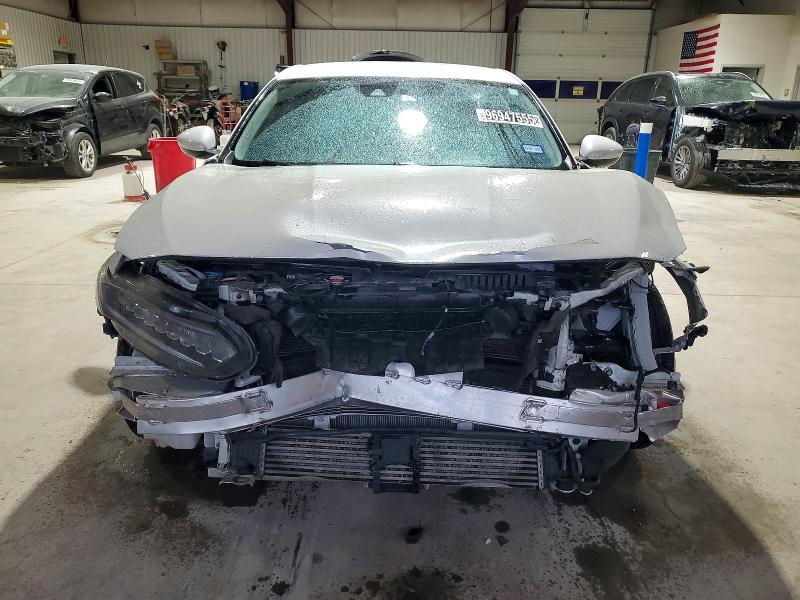Photo 5 from auction – 2018 HONDA ACCORD LX with VIN 1HGCV1F18JA208192