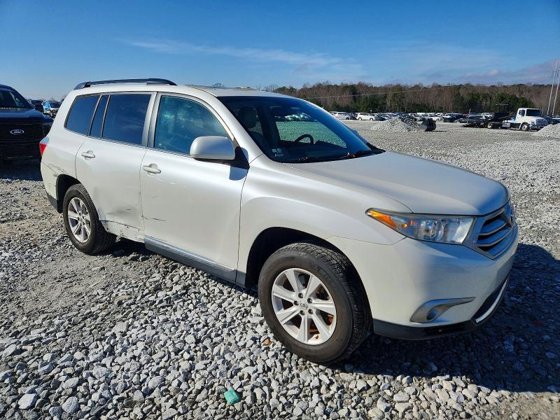 Zdjęcie 4 z aukcji – 2013 TOYOTA HIGHLANDER z VIN 5TDZK3EH7DS139529
