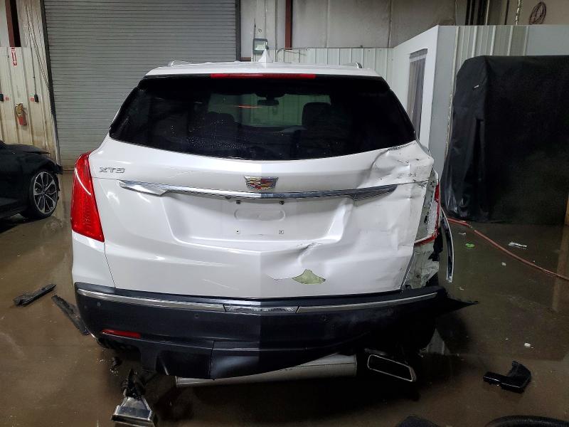 Photo 6 from auction – 2017 CADILLAC XT5 with VIN 1GYKNARS0HZ106356