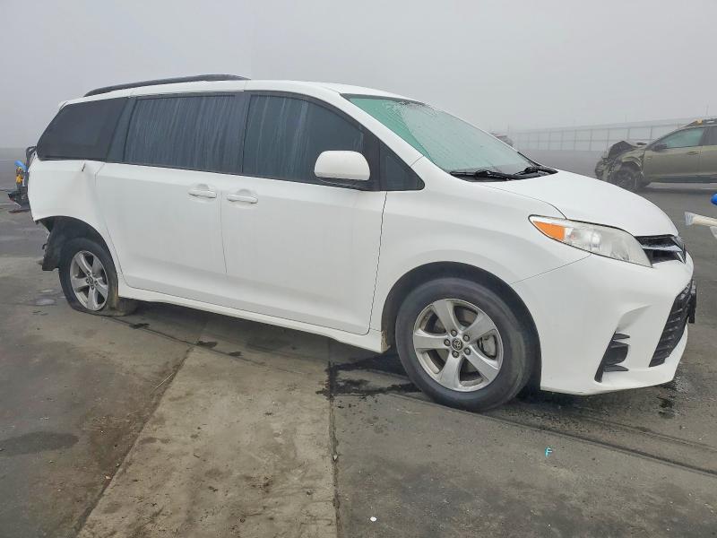 Photo 4 from auction – 2020 TOYOTA SIENNA with VIN 5TDKZ3DC7LS080533