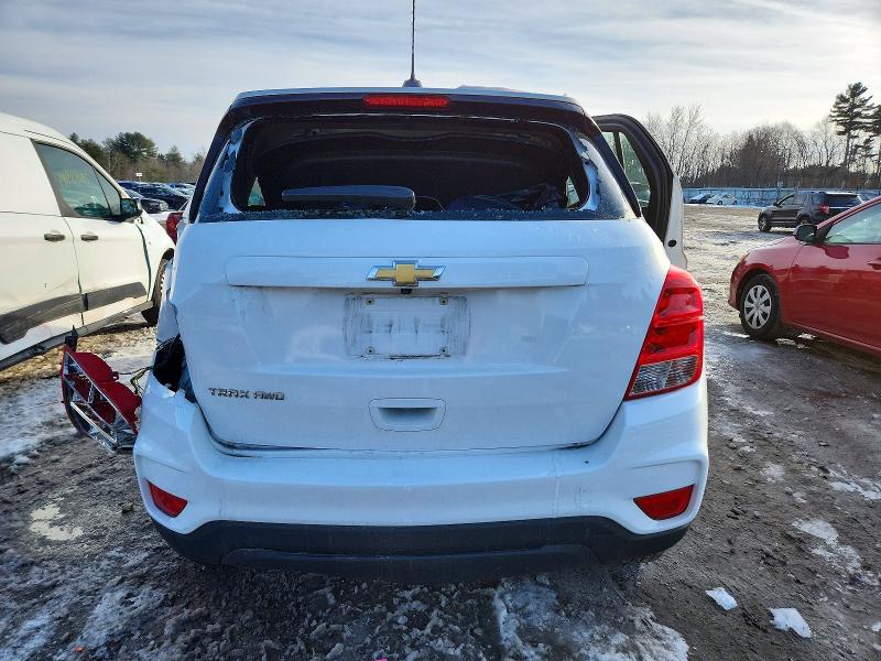 Photo 6 from auction – 2017 CHEVROLET TRAX LS with VIN 3GNCJNSB5HL132862