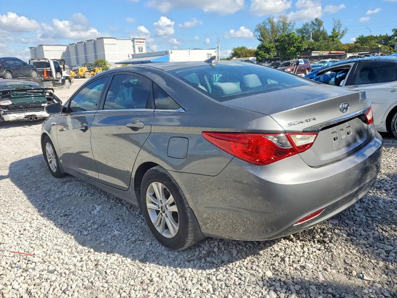 Photo 2 from auction – 2013 HYUNDAI SONATA GLS with VIN 5NPEB4AC2DH762593