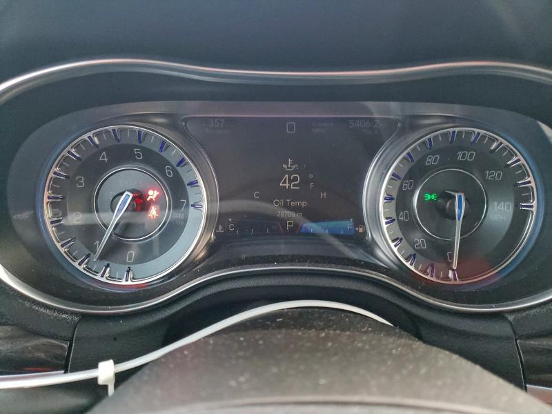 Photo 9 from auction – 2016 CHRYSLER 300 LIMITE with VIN 2C3CCARG4GH148138