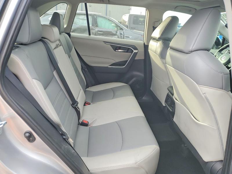 Photo 11 from auction – 2021 TOYOTA RAV4 XLE P with VIN 2T3C1RFV5MC147239