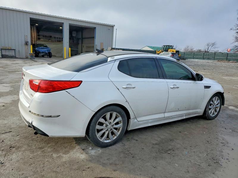 Photo 3 from auction – 2014 KIA OPTIMA with VIN 5XXGN4A76EG331576