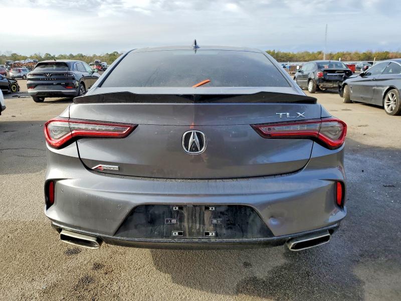 Photo 6 from auction – 2022 ACURA TLX TECH A with VIN 19UUB5F52NA004372