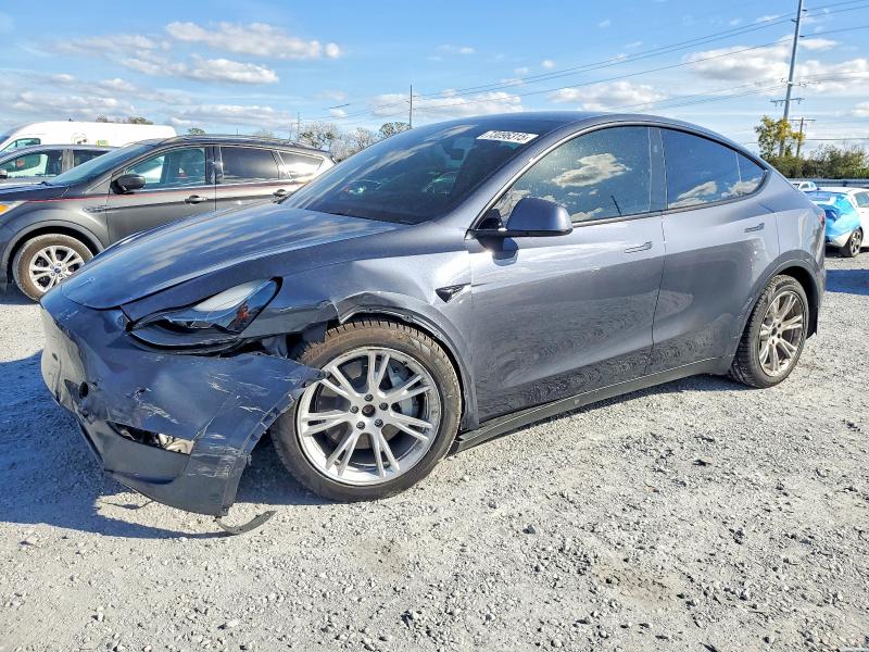 TESLA MODEL Y 2024 with VIN 7SAYGDEE5RA217424 - Photo from auction