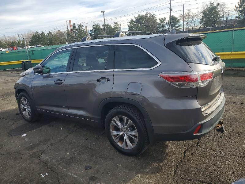 Photo 2 from auction – 2015 TOYOTA HIGHLANDER with VIN 5TDJKRFH4FS174921