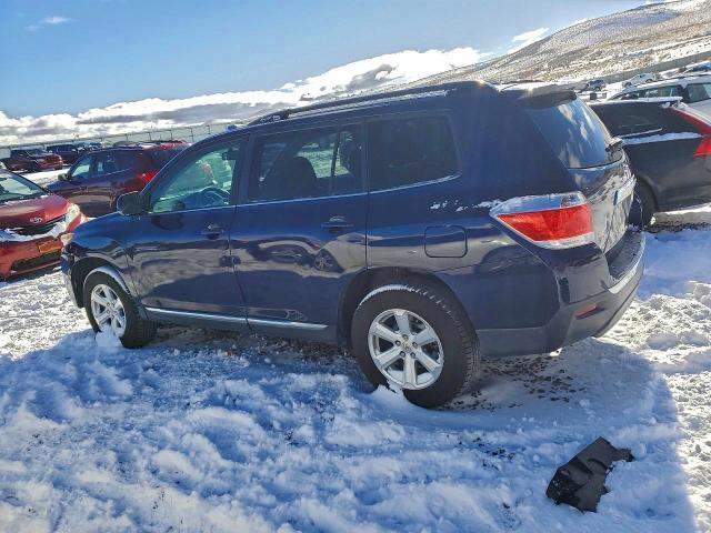Photo 2 from auction – 2011 TOYOTA HIGHLANDER with VIN 5TDBK3EH9BS057638