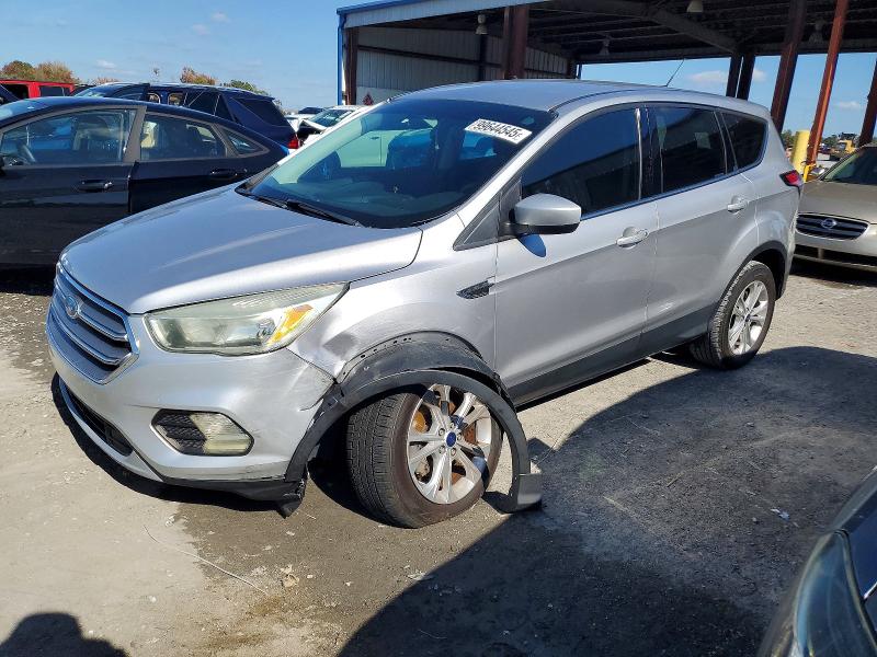FORD ESCAPE SE 2017 with VIN 1FMCU0GD3HUC60290 - Photo from auction