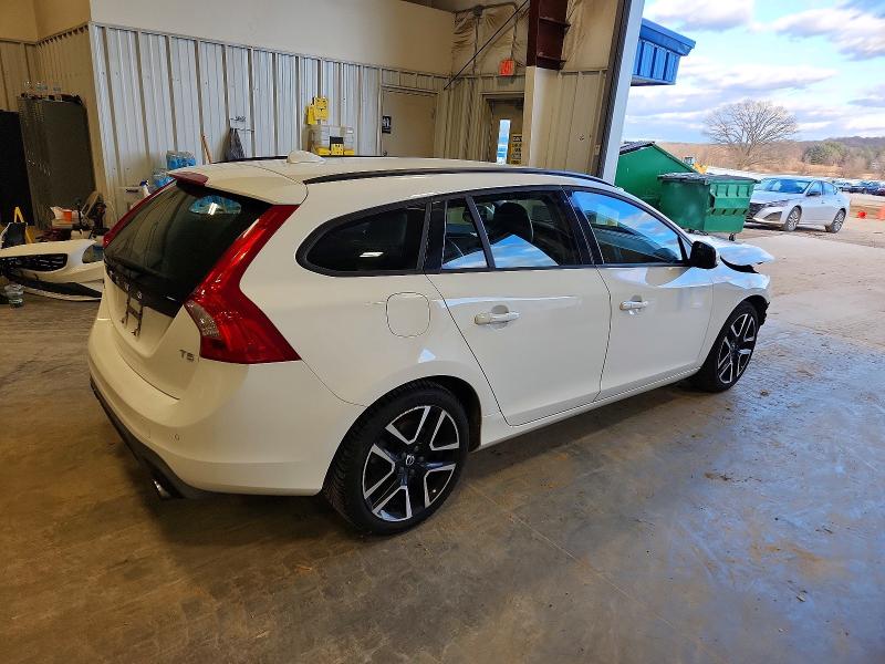 Photo 3 from auction – 2018 VOLVO V60 T5 DYN with VIN YV140MEL6J2392185
