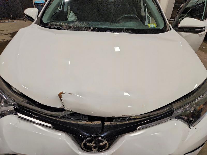 Photo 12 from auction – 2016 TOYOTA RAV4 XLE with VIN 2T3RFREV8GW474539