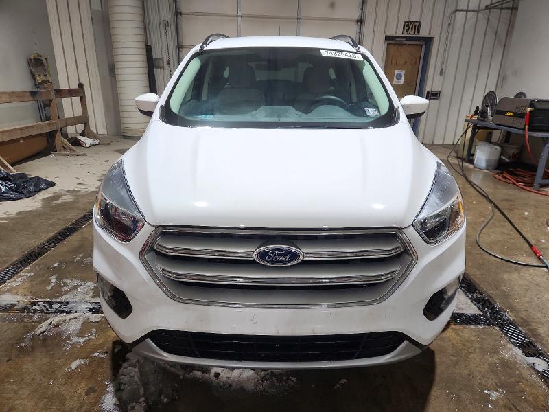 Photo 5 from auction – 2018 FORD ESCAPE SE with VIN 1FMCU9GD7JUD33588
