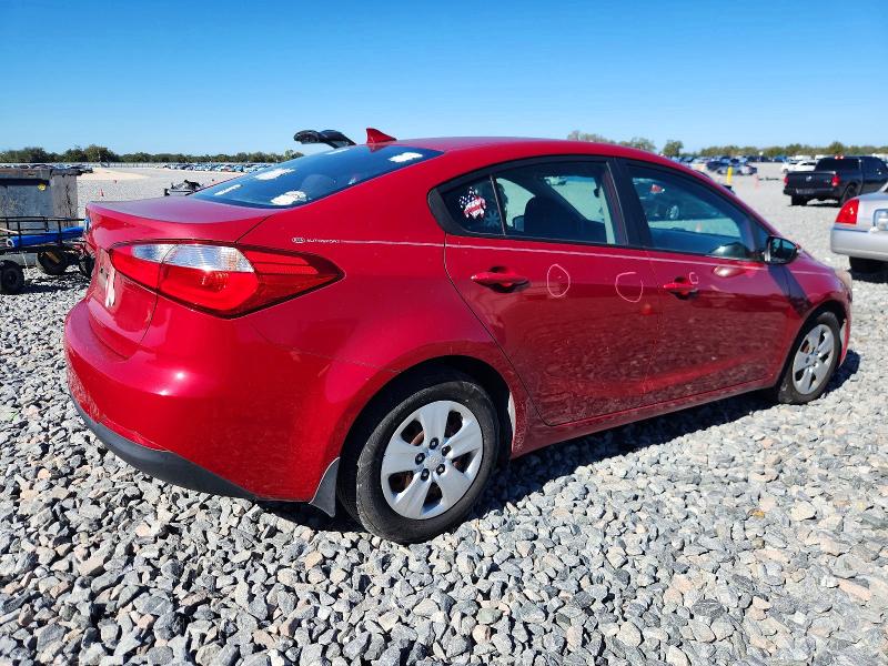 Foto 3 de la subasta – 2015 KIA FORTE con VIN KNAFX4A65F5393244