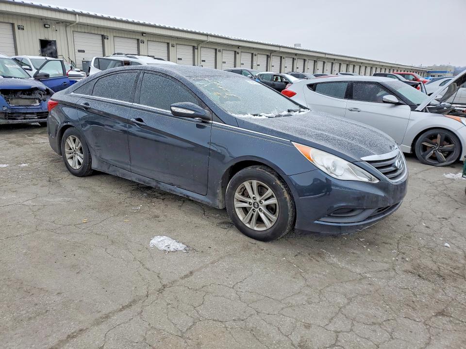 Photo 4 from auction – 2014 HYUNDAI SONATA with VIN 5NPEB4AC9EH915441