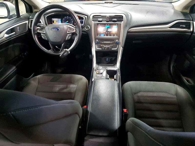 Photo 8 from auction – 2017 FORD FUSION with VIN 3FA6P0HD1HR335783