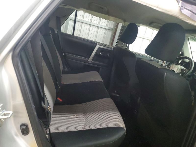 Photo 10 from auction – 2018 TOYOTA 4RUNNER with VIN JTEBU5JR5J5567988