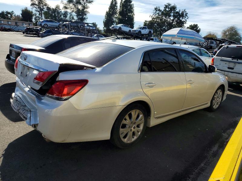 Photo 3 from auction – 2012 TOYOTA AVALON BAS with VIN 4T1BK3DB7CU450799