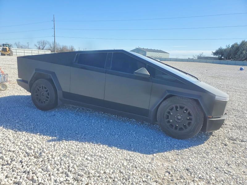 Photo 4 from auction – 2024 TESLA CYBERTRUCK with VIN 7G2CEHEE9RA025912