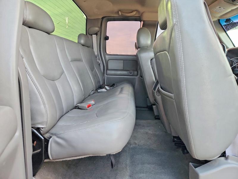 Photo 10 from auction – 2003 CHEVROLET SILVERADO with VIN 2GCEK19T531390895