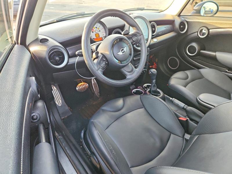 Photo 8 from auction – 2013 MINI COOPER S with VIN WMWSV3C59DT396028