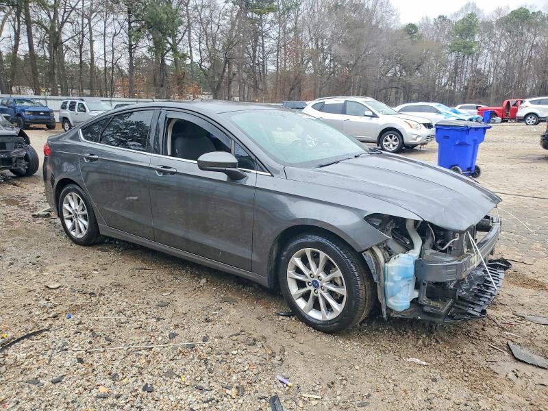 Photo 4 from auction – 2017 FORD FUSION SE with VIN 3FA6P0H78HR226280