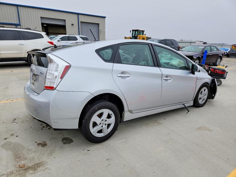 Photo 3 from auction – 2011 TOYOTA PRIUS with VIN JTDKN3DU6B0270071