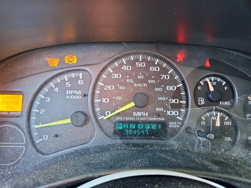 Photo 9 from auction – 1999 CHEVROLET SILVERADO with VIN 2GCEC19T0X1145389