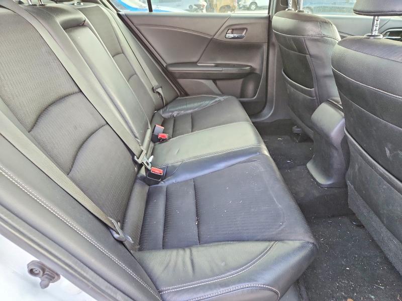Photo 10 from auction – 2016 HONDA ACCORD with VIN 1HGCR2F50GA150097