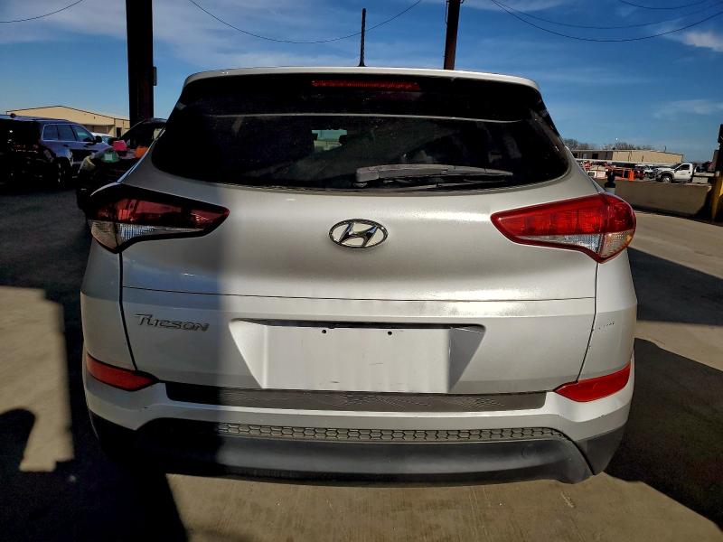 Photo 6 from auction – 2016 HYUNDAI TUCSON LIM with VIN KM8J33A46GU055274