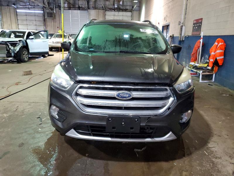 Photo 5 from auction – 2017 FORD ESCAPE SE with VIN 1FMCU0GD9HUE10581