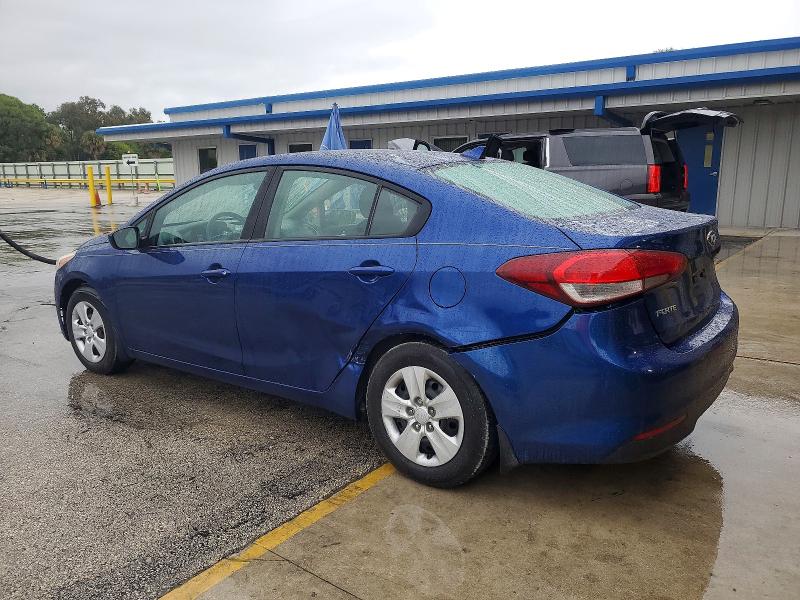 Photo 2 from auction – 2017 KIA FORTE LX with VIN 3KPFK4A73HE141848
