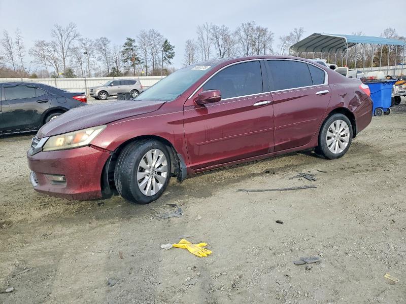 Photo 9 from auction – 2014 HONDA ACCORD with VIN 1HGCR2F89EA038115