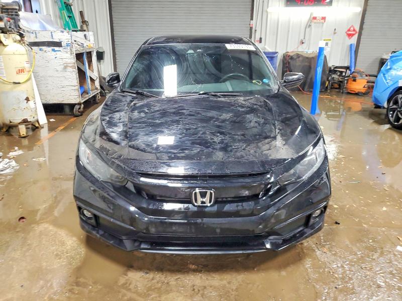 Photo 5 from auction – 2019 HONDA CIVIC SPOR with VIN 2HGFC2F83KH587708