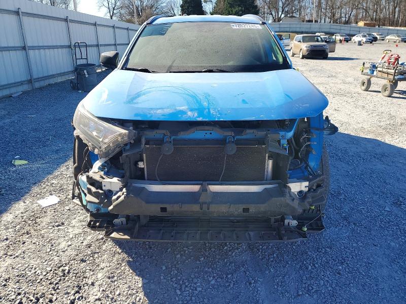 Photo 5 from auction – 2019 TOYOTA RAV4 LE with VIN JTMF1RFV2KD040462