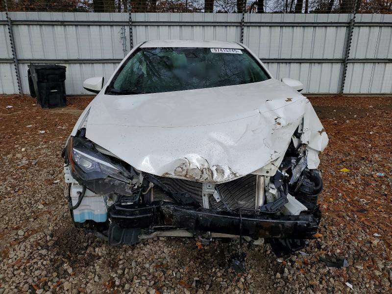 Photo 5 from auction – 2017 TOYOTA COROLLA L with VIN 5YFBURHEXHP648013