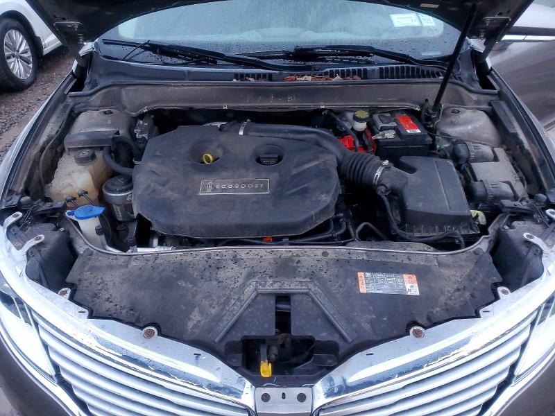 Photo 11 from auction – 2015 LINCOLN MKZ with VIN 3LN6L2J94FR620980