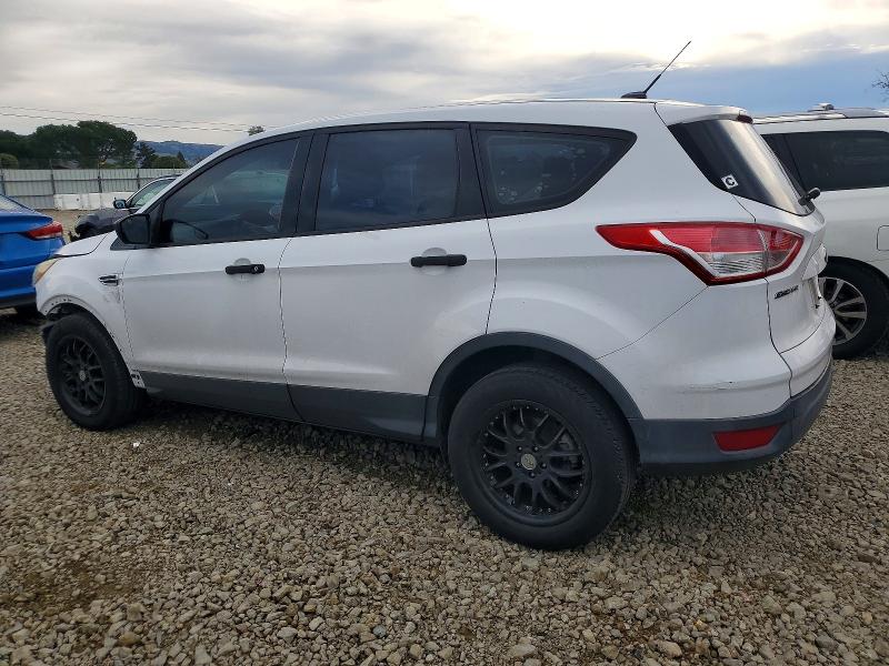 Photo 2 from auction – 2015 FORD ESCAPE S with VIN 1FMCU0F79FUB81490
